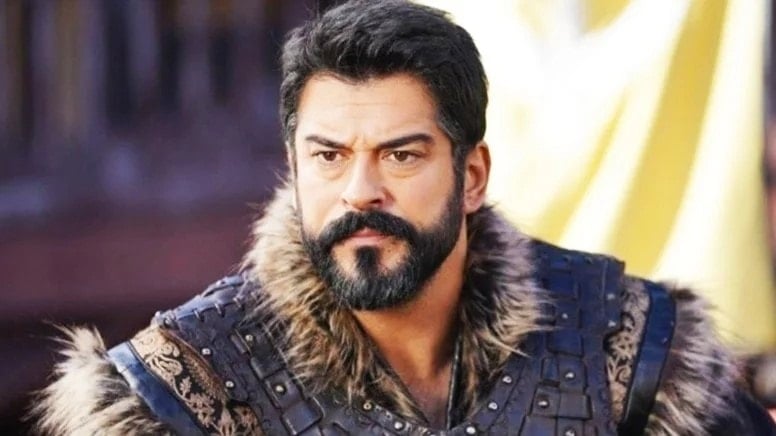 Burak Özçivit gitti Mert Yazıcıoğlu geldi Burak Özçivit gitti Mert Yazıcıoğlu geldi
