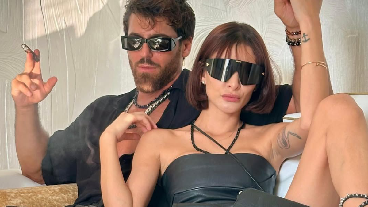 Can Yaman ile DJ sevgilisinden sürpriz karar: Paylaşımıyla duyurdu Can Yaman ile DJ sevgilisinden sürpriz karar: Paylaşımıyla duyurdu
