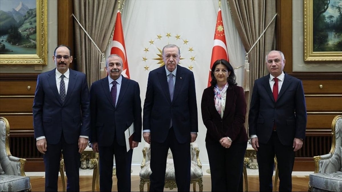 Cumhurbaşkanı Erdoğan-DEM Parti görüşmesi öncesi çok çarpıcı kulis Cumhurbaşkanı Erdoğan-DEM Parti görüşmesi öncesi çok çarpıcı kulis