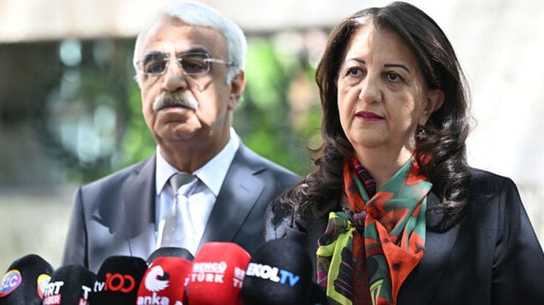 DEM Parti heyeti İmralı’ya gitti DEM Parti heyeti İmralı’ya gitti