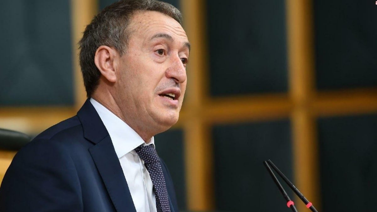 DEM Parti’den tartışma yaratacak anayasa ve İmamoğlu çıkışı DEM Parti’den tartışma yaratacak anayasa ve İmamoğlu çıkışı