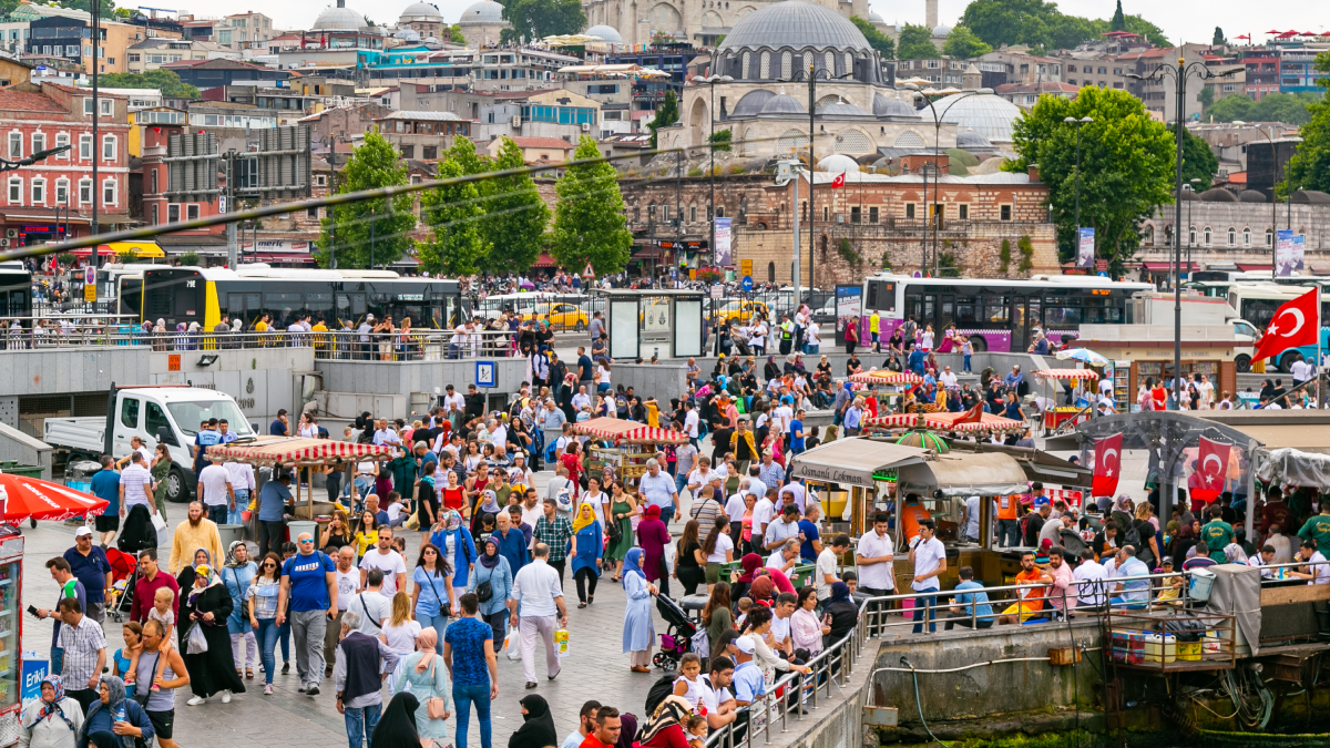 Demografik alarm: Türkiye 2040’ta yaşlılar ülkesi olacak Demografik alarm: Türkiye 2040’ta yaşlılar ülkesi olacak