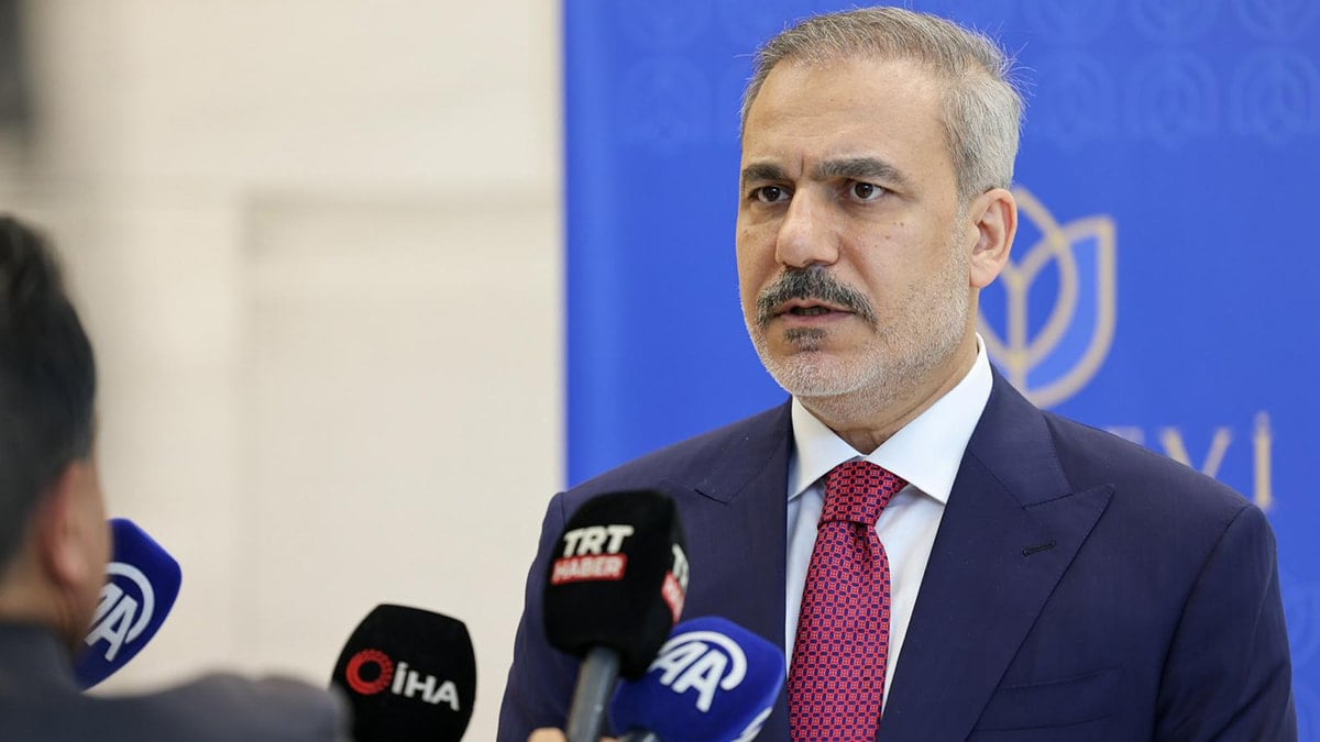 Dışişleri Bakanı Fidan sert çıktı: ‘Türkiye, Suriye’de müdahale eder’ Dışişleri Bakanı Fidan sert çıktı: ‘Türkiye, Suriye’de müdahale eder’