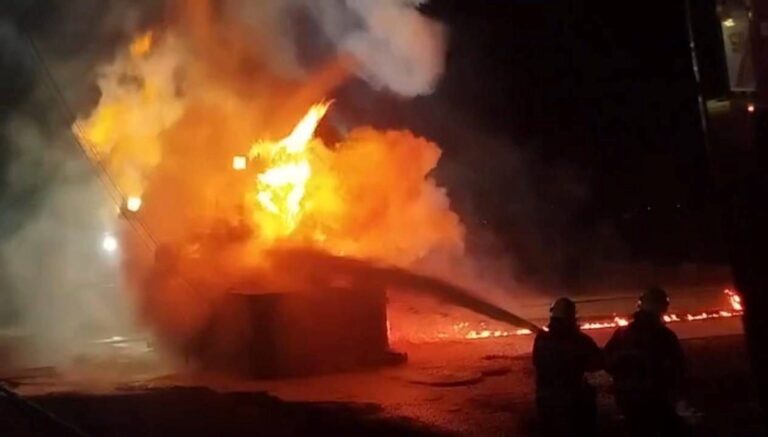 Diyarbakır’da petrol kuyusunda patlama: 2’si ağır 7 yaralı Diyarbakır’da petrol kuyusunda patlama: 2’si ağır 7 yaralı