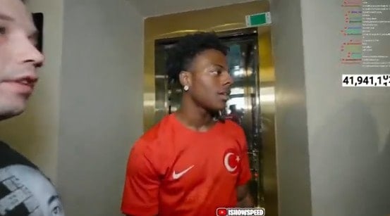 Dünyanın en çok izlenen yayıncısı, Galata Kulesi’nde İngilizce bilen memur bulamadı Dünyanın en çok izlenen yayıncısı, Galata Kulesi’nde İngilizce bilen memur bulamadı
