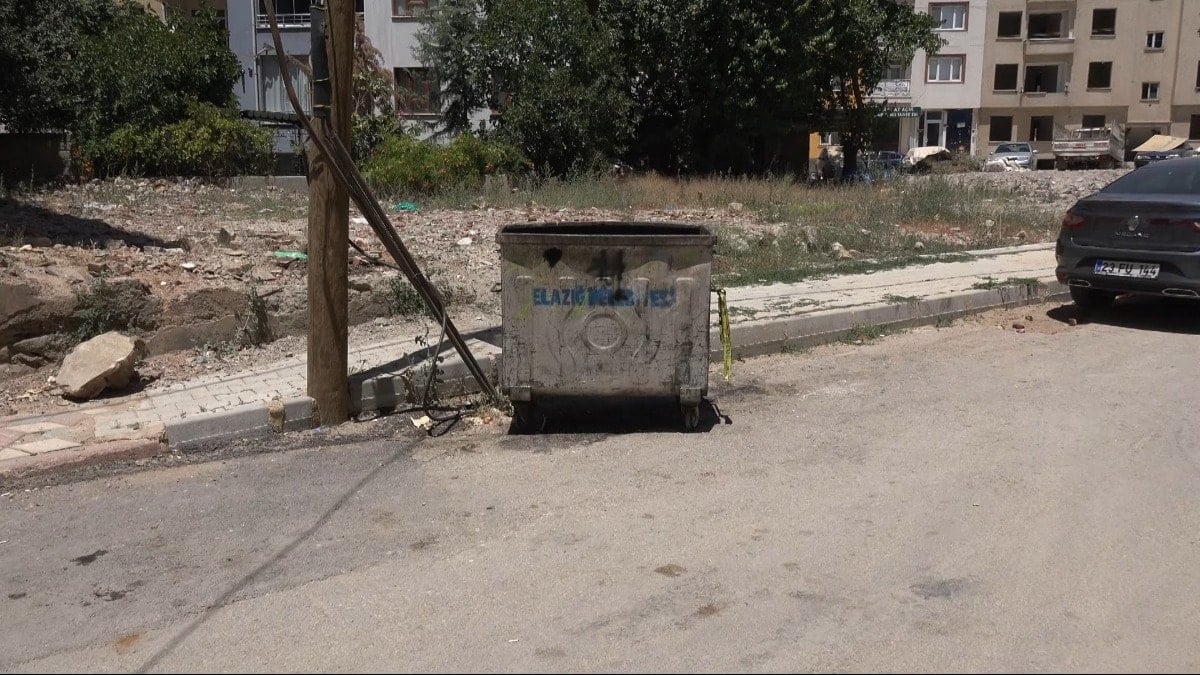 Elazığ’da korkunç olay: Doğum yaptı bebeği çöpe attı Elazığ’da korkunç olay: Doğum yaptı bebeği çöpe attı
