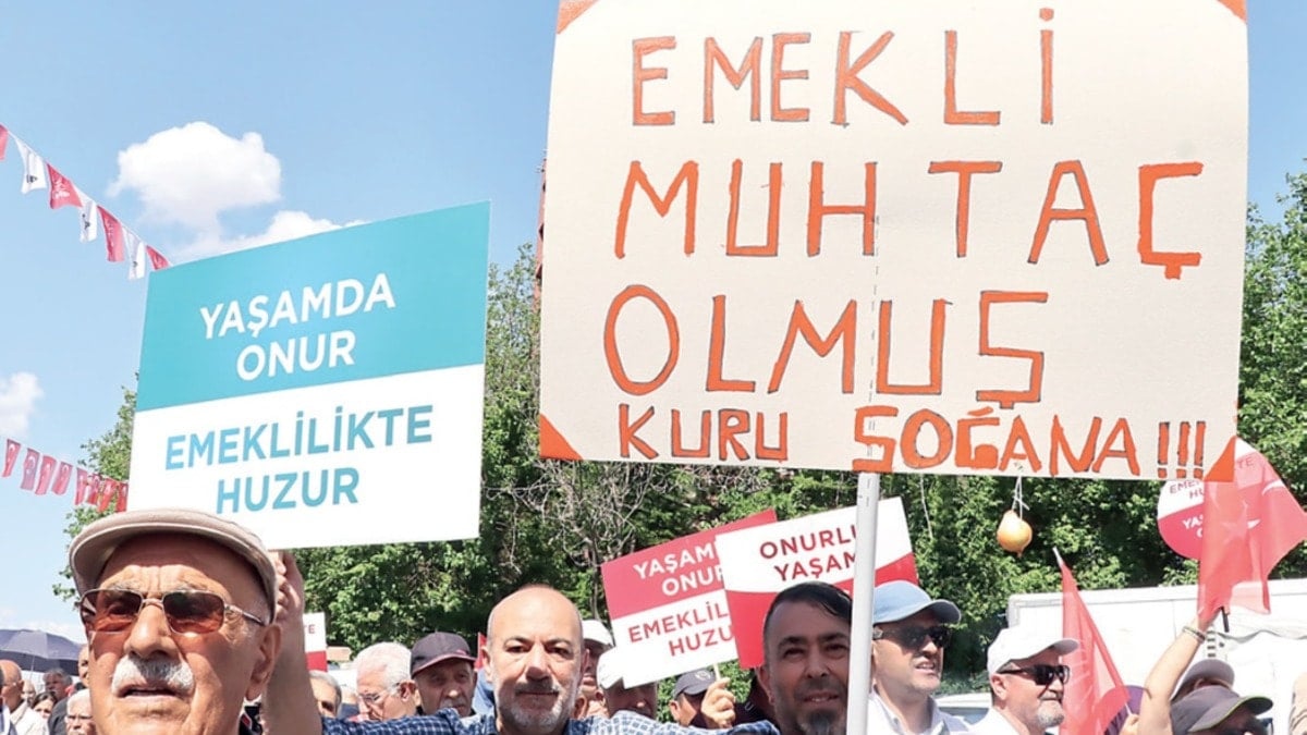 Emeklinin olmayan sendikası kapatıldı Emeklinin olmayan sendikası kapatıldı