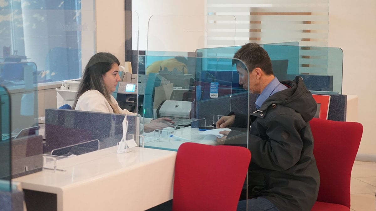 Emekliyi, çalışanı tefeciye ezdirecekler Emekliyi, çalışanı tefeciye ezdirecekler