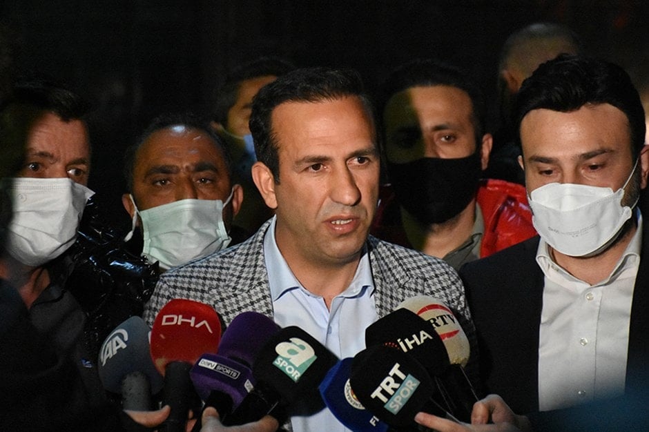 Eski başkan Adil Gevrek’e olay suçlama! Eski başkan Adil Gevrek’e olay suçlama!