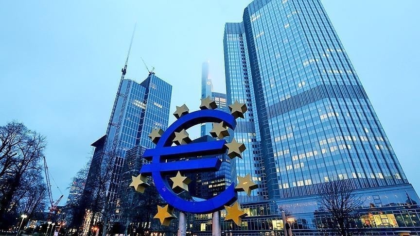 Euro Bölgesi’nde şirketlerin kredi talebi artıyor Euro Bölgesi’nde şirketlerin kredi talebi artıyor