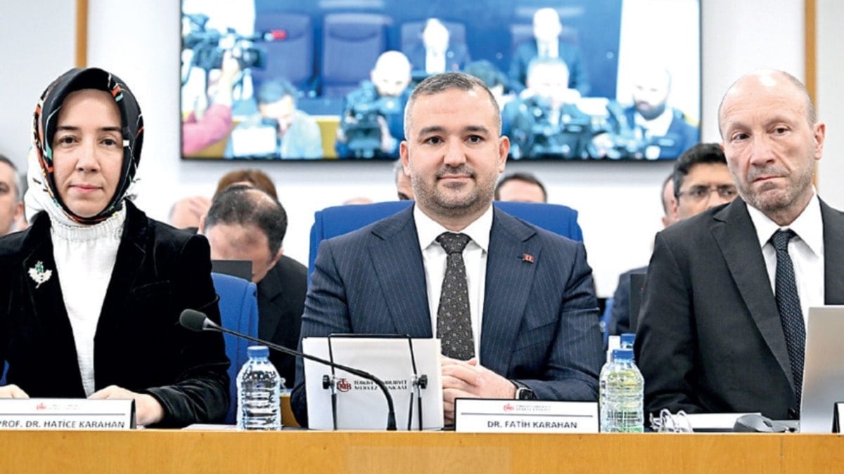 Faiz düşüyor ama iyileşme umudu yok Faiz düşüyor ama iyileşme umudu yok