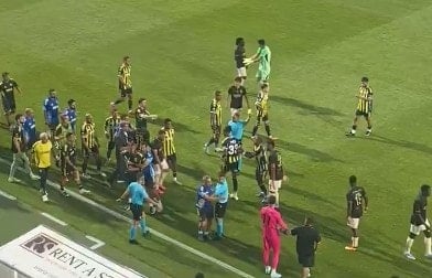 Fenerbahçe’nin hazırlık maçında kavga Fenerbahçe’nin hazırlık maçında kavga