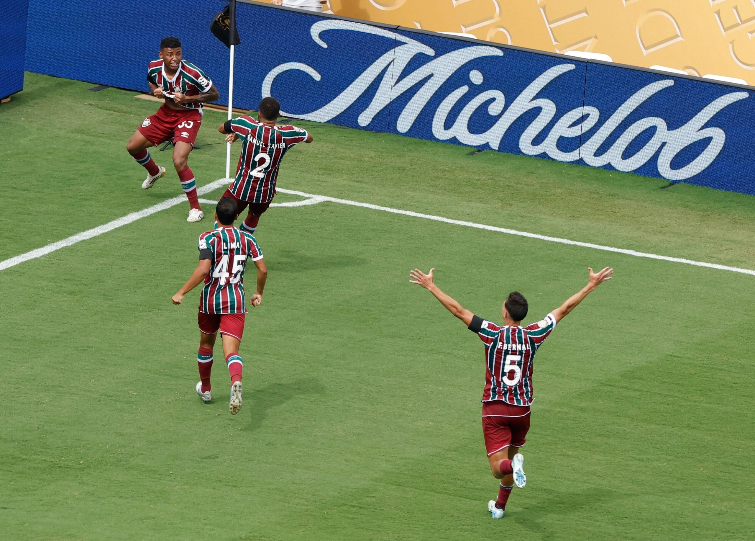Fluminense yarı finalde! 2 kat değerli rakibini eledi Fluminense yarı finalde! 2 kat değerli rakibini eledi