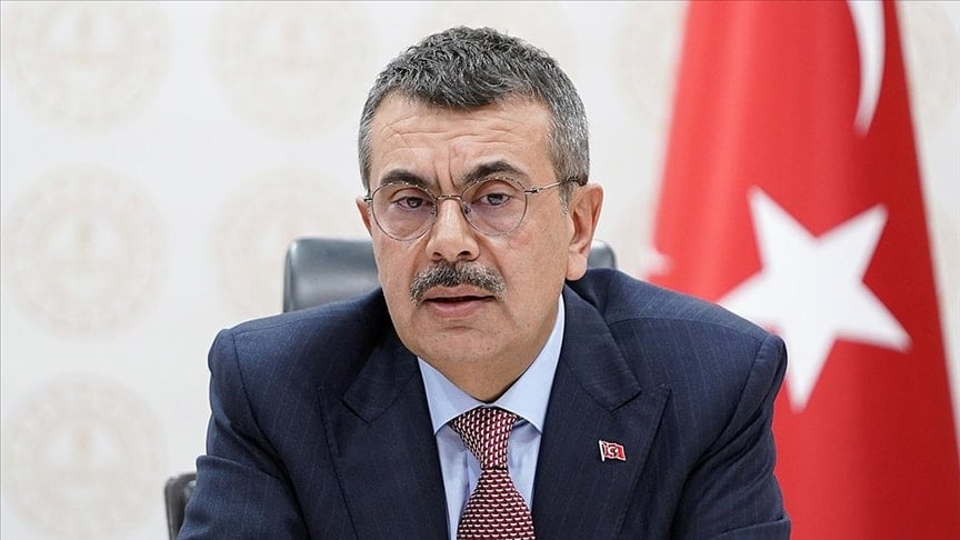 ‘Gerizekalıya anlatır gibi’ diyen Bakan Tekin, iktidara yakın isimlere ihale dağıtıyor ‘Gerizekalıya anlatır gibi’ diyen Bakan Tekin, iktidara yakın isimlere ihale dağıtıyor