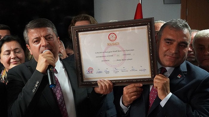 Gözaltına alınan Tutdere’nin ‘Menzil’ sözleri gündem oldu Gözaltına alınan Tutdere’nin ‘Menzil’ sözleri gündem oldu