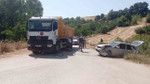 Hafriyat kamyonu ile otomobil kafa kafaya çarpıştı: 2 yaralı Hafriyat kamyonu ile otomobil kafa kafaya çarpıştı: 2 yaralı