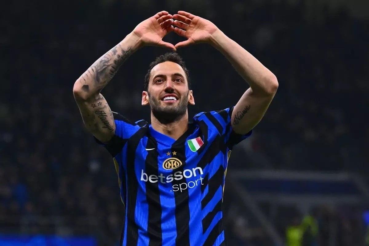 Hakan Çalhanoğlu koptu geliyor! ‘Tek isteğim Galatasaray’ Hakan Çalhanoğlu koptu geliyor! ‘Tek isteğim Galatasaray’