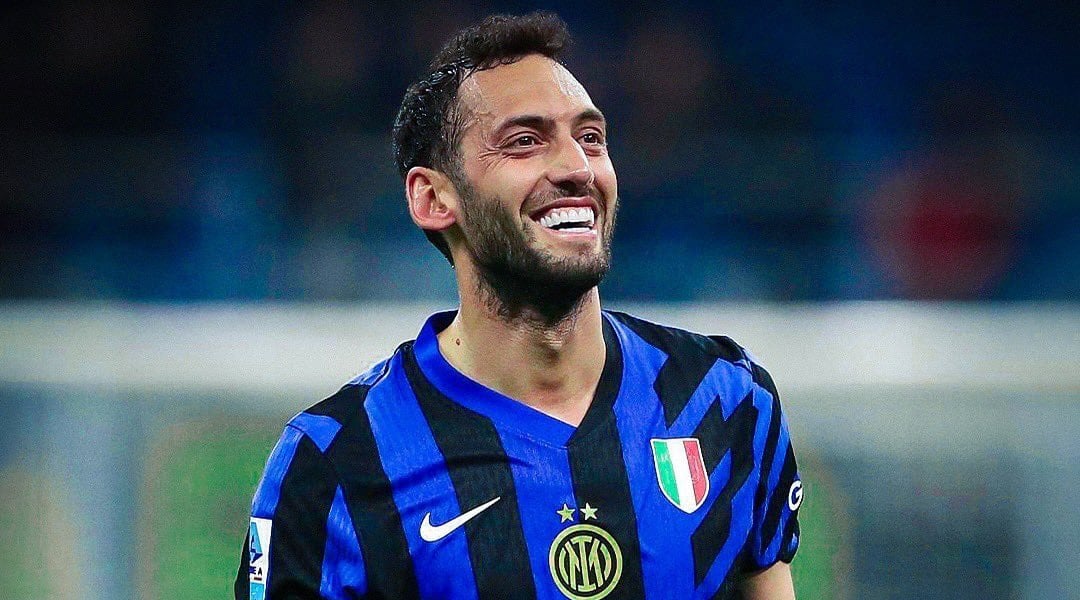 Hakan Çalhanoğlu transfer defterini kapattı! Hakan Çalhanoğlu transfer defterini kapattı!