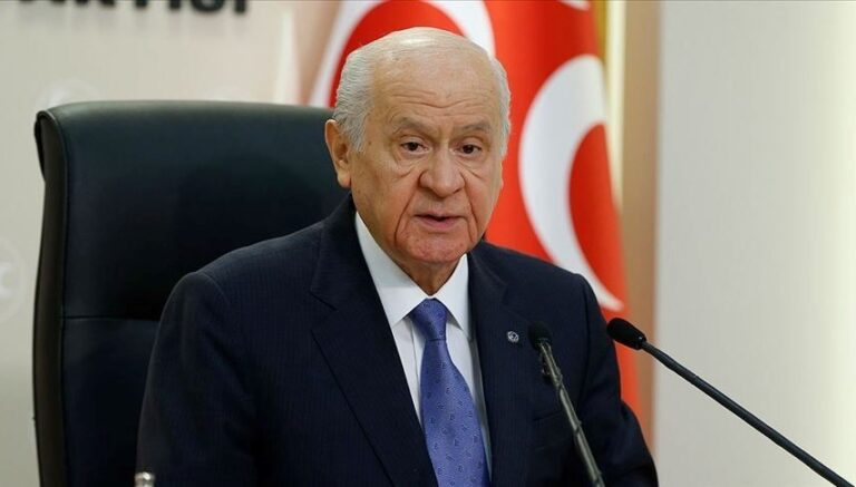 Hakkari Bulvarı’nın ismi değişti: Devlet Bahçeli’nin adı verildi Hakkari Bulvarı’nın ismi değişti: Devlet Bahçeli’nin adı verildi
