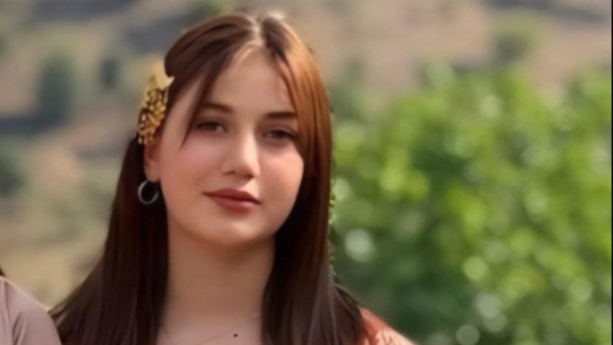 Hakkari’de endişeli bekleyiş: Rojda Asmin’den hala iz yok Hakkari’de endişeli bekleyiş: Rojda Asmin’den hala iz yok