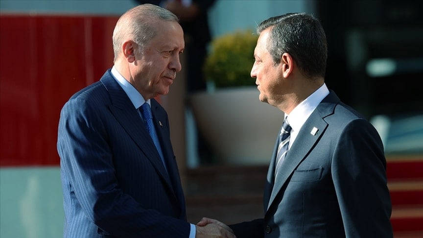 Hem Erdoğan hem Özel ‘birinci partiyiz’ demişti, son seçimleri bilen anket şirketi gerçeği açıkladı Hem Erdoğan hem Özel ‘birinci partiyiz’ demişti, son seçimleri bilen anket şirketi gerçeği açıkladı