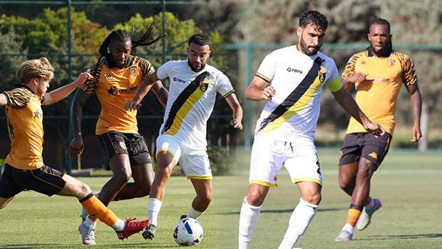 Hull City 2-1 İstanbulspor (Hazırlık maçı) Hull City 2-1 İstanbulspor (Hazırlık maçı)