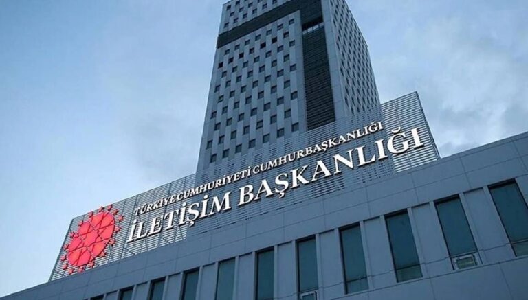 İletişim Başkan Yardımcısı Özdemir görevden alındı İletişim Başkan Yardımcısı Özdemir görevden alındı