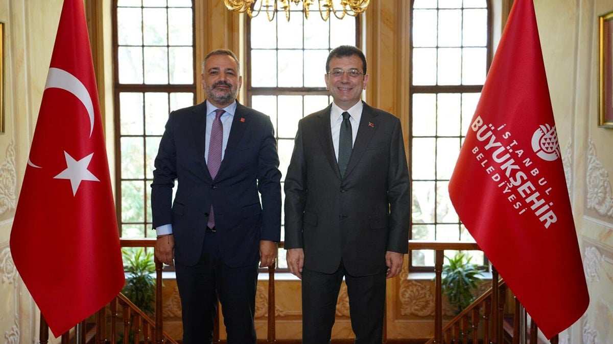 İmamoğlu’ndan tutuklu CHP İzmir İl Başkanı Aslanoğlu’na cezaevinden mesaj İmamoğlu’ndan tutuklu CHP İzmir İl Başkanı Aslanoğlu’na cezaevinden mesaj