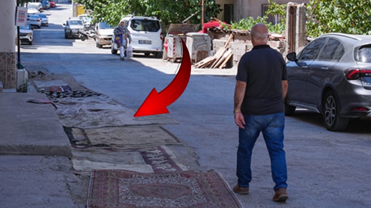İzmirlilerin halıları sokağa sermesinin nedeni şaşırttı İzmirlilerin halıları sokağa sermesinin nedeni şaşırttı