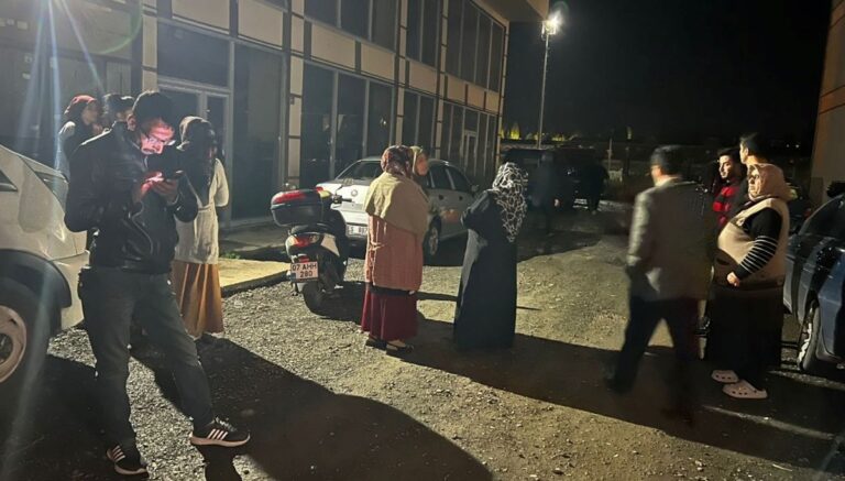 Kars’ta kayıp 8 yaşındaki çocuk için arama başlatıldı Kars’ta kayıp 8 yaşındaki çocuk için arama başlatıldı