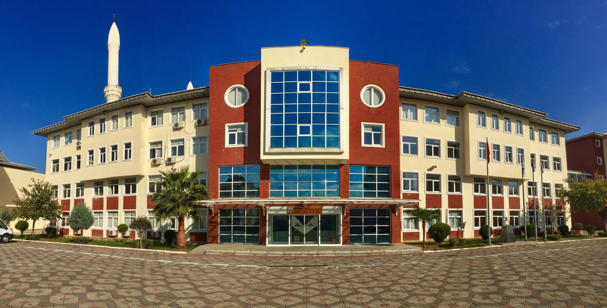 Kartal İmam Hatip’in rekoru: İlk 10’da 6 birinci Kartal İmam Hatip’in rekoru: İlk 10’da 6 birinci