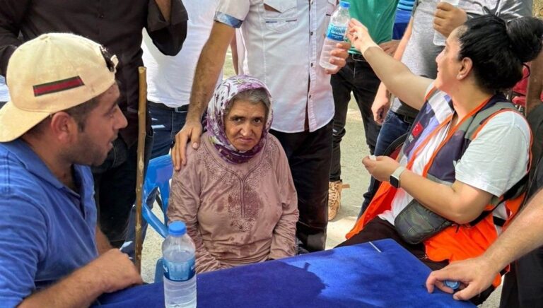 Kayıp kadın 3 gün sonra bulundu: Piknikçilerden kalanlarlar hayatta kalmış Kayıp kadın 3 gün sonra bulundu: Piknikçilerden kalanlarlar hayatta kalmış
