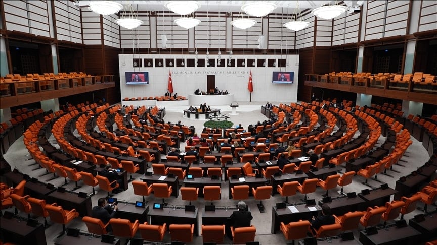 Kenevirle ilgili düzenlemeyi de içeren yeni sağlık yasası Meclis’ten geçti Kenevirle ilgili düzenlemeyi de içeren yeni sağlık yasası Meclis’ten geçti