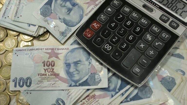 Kredi çeken emekliler dikkat: Emekli maaşlarına bloke konacak Kredi çeken emekliler dikkat: Emekli maaşlarına bloke konacak