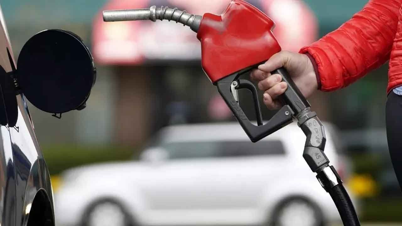 Mazot koptu gidiyor: Litresi 55 TL’yi aştı Mazot koptu gidiyor: Litresi 55 TL’yi aştı