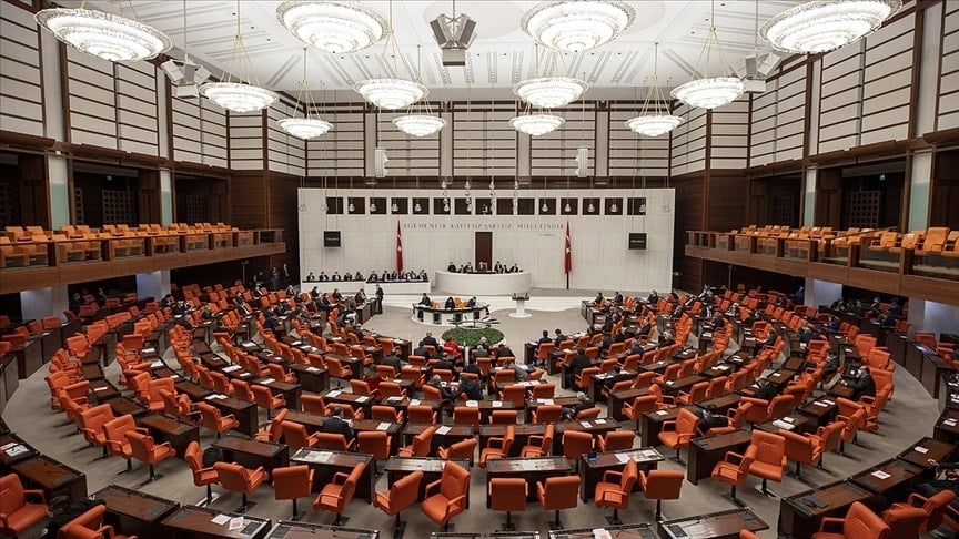 Meclis’te zehirlenme şüphesi panik yaratmıştı! İnceleme başlatıldı Meclis’te zehirlenme şüphesi panik yaratmıştı! İnceleme başlatıldı