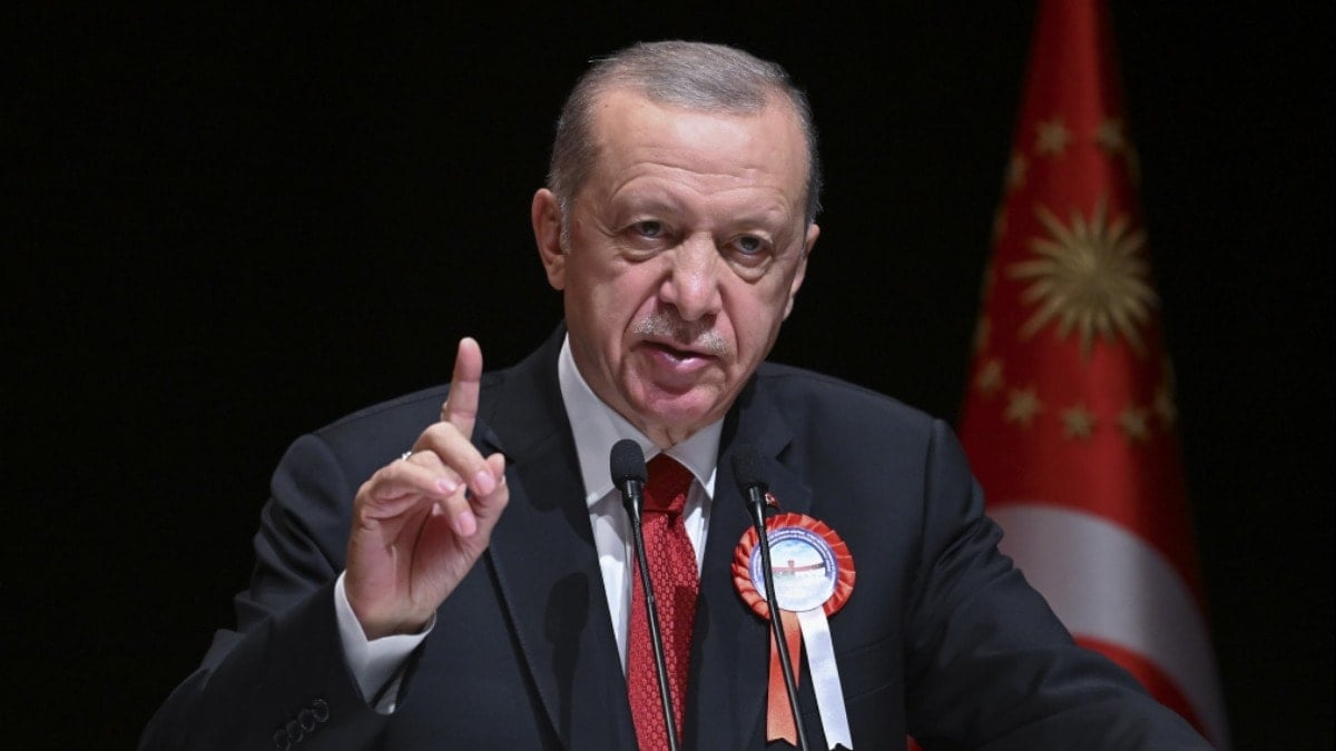 Merak edilen soruyu vekiller kahvaltıda Erdoğan’a sordu Merak edilen soruyu vekiller kahvaltıda Erdoğan’a sordu