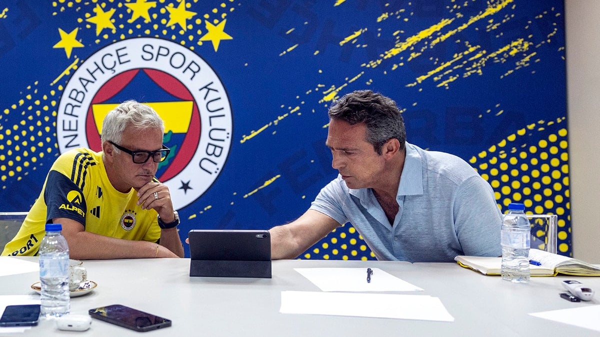 Mourinho bu açıklamasıyla Ali Koç’u köşeye sıkıştırdı Mourinho bu açıklamasıyla Ali Koç’u köşeye sıkıştırdı