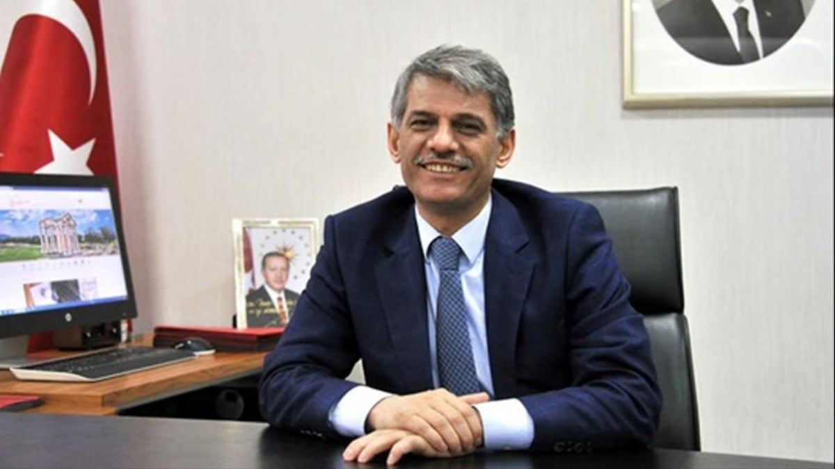 ‘Nadir’ bürokrat Erdoğan’ı 4’e katladı ‘Nadir’ bürokrat Erdoğan’ı 4’e katladı