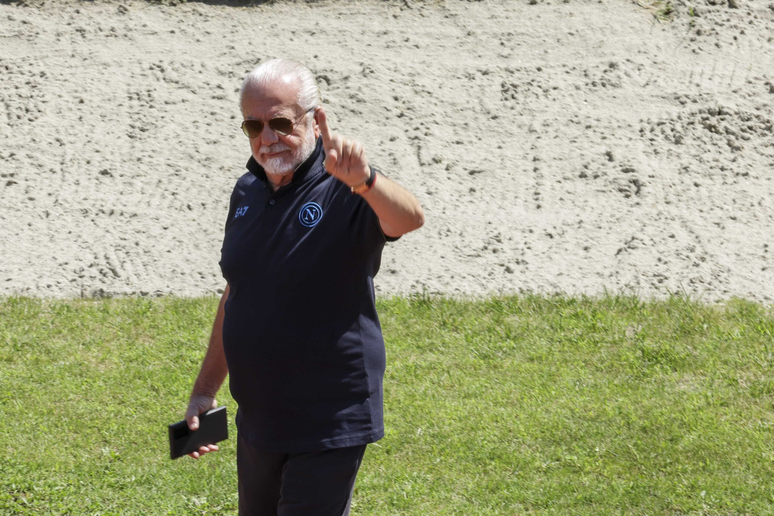 Napoli Başkanı De Laurentiis’ten Osimhen açıklaması Napoli Başkanı De Laurentiis’ten Osimhen açıklaması