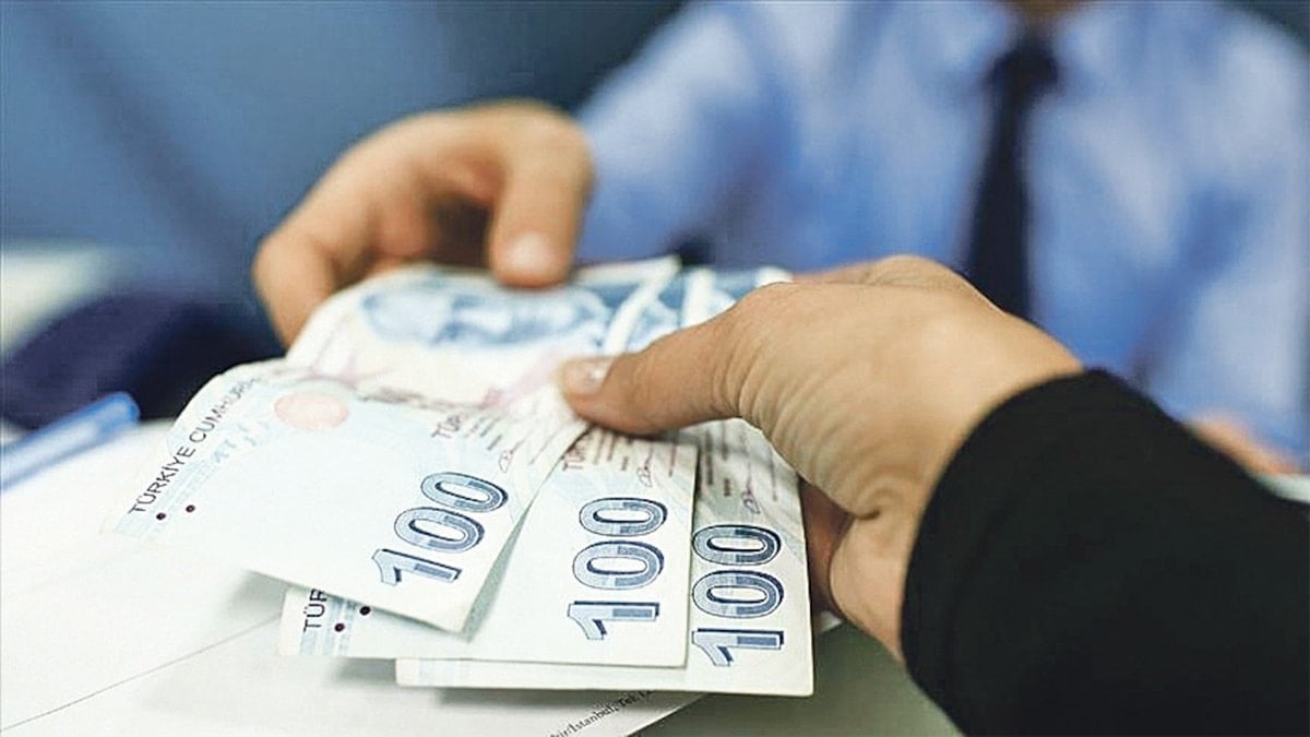 Nefes kredisi ortada bıraktı: Hepsinin cebinden 5 bin lira buhar oldu Nefes kredisi ortada bıraktı: Hepsinin cebinden 5 bin lira buhar oldu