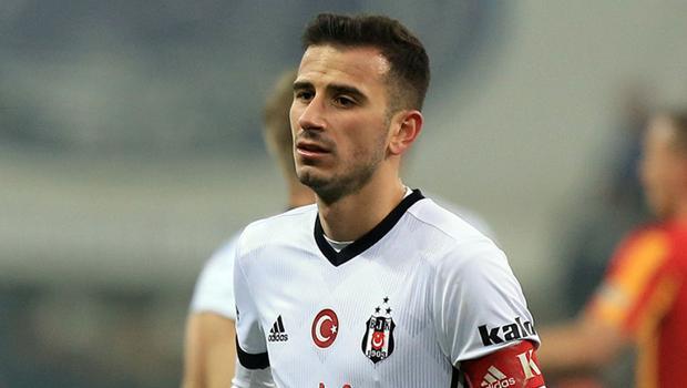 Oğuzhan Özyakup’tan Beşiktaş taraftarına mesaj: ‘Doğru değil!’ Oğuzhan Özyakup’tan Beşiktaş taraftarına mesaj: ‘Doğru değil!’