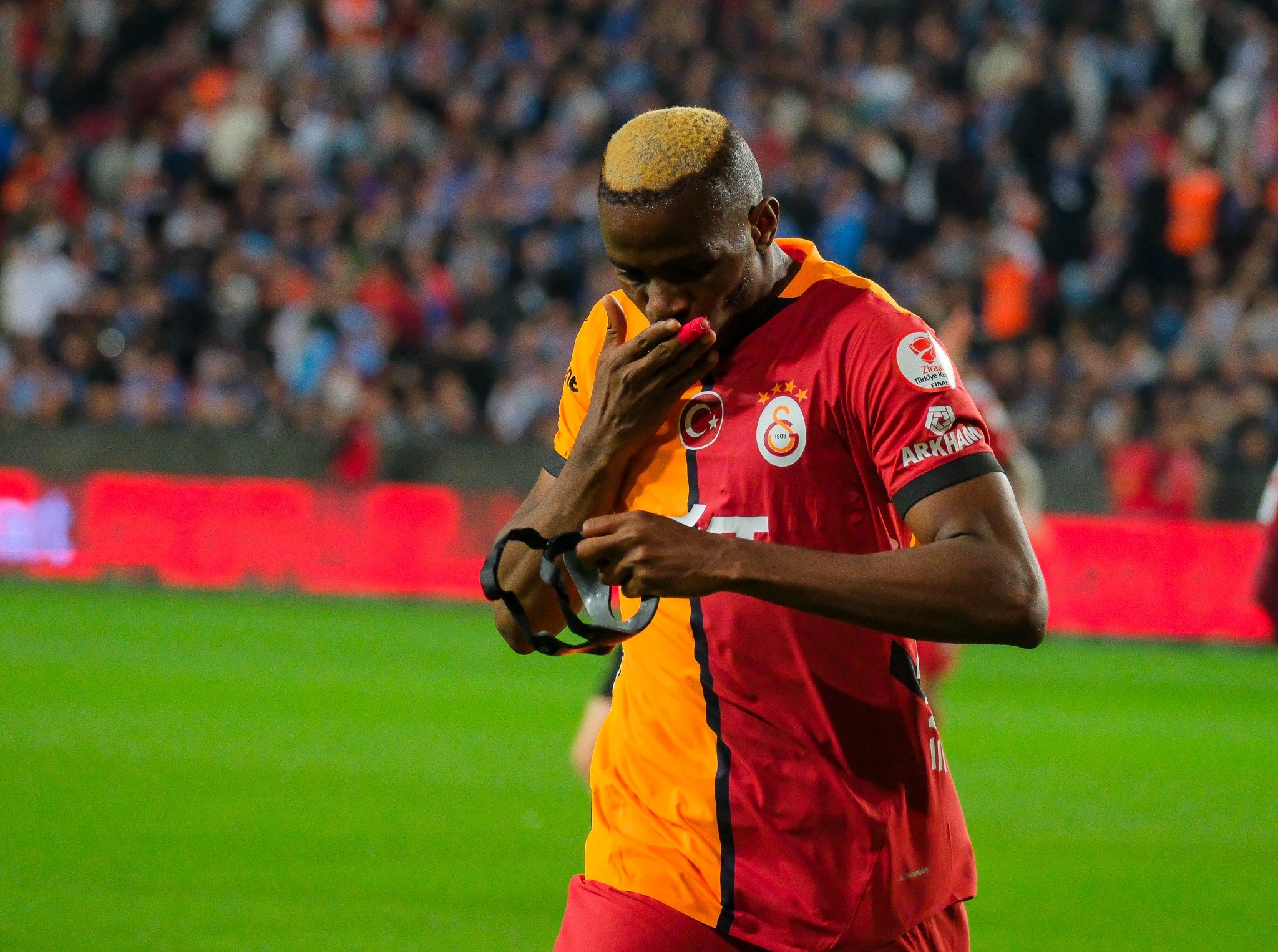 Osimhen bereketiyle gelecek! G.Saray para basacak Osimhen bereketiyle gelecek! G.Saray para basacak