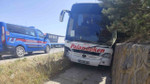 Otobüsü TIR ve otomobile çarptı: Refüje saplandı, 7 yaralı! Otobüsü TIR ve otomobile çarptı: Refüje saplandı, 7 yaralı!
