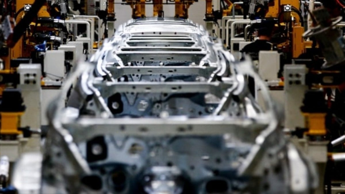 Otomotiv devinin ikinci çeyrek satışları yüzde 9 düştü Otomotiv devinin ikinci çeyrek satışları yüzde 9 düştü