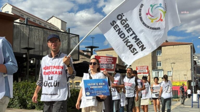 Özel Sektör Öğretmenleri Sendikası : Kritik aşamadayız Özel Sektör Öğretmenleri Sendikası : Kritik aşamadayız