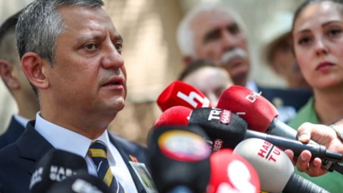 Özgür Özel ‘Daha seçmedim’ demişti; Ajanslar komisyondaki CHP’li isimleri paylaştı Özgür Özel ‘Daha seçmedim’ demişti; Ajanslar komisyondaki CHP’li isimleri paylaştı