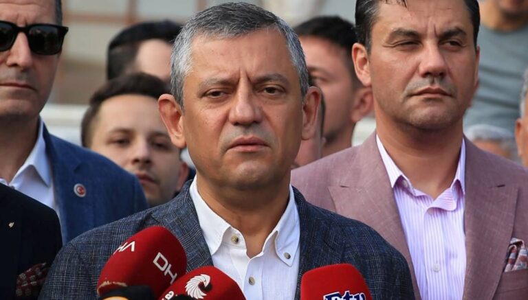 Özgür Özel: “Kaynar sular başımdan döküldü” Özgür Özel: “Kaynar sular başımdan döküldü”