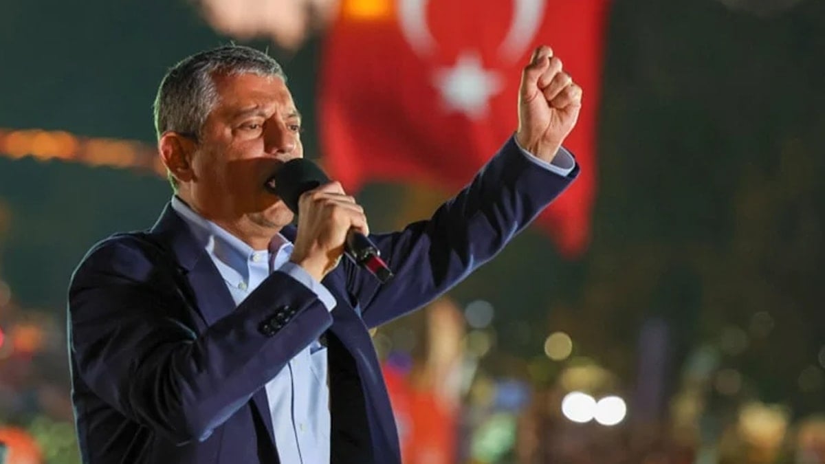 Özgür Özel’den ‘dokunulmazlık’ resti: ‘Beni de atsın hapse’ Özgür Özel’den ‘dokunulmazlık’ resti: ‘Beni de atsın hapse’