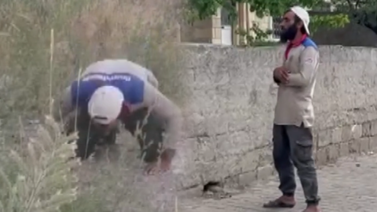 Polise yakalanınca namaza durdu, cezadan kurtulamadı Polise yakalanınca namaza durdu, cezadan kurtulamadı